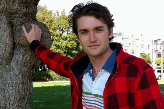"Silk Road": Ross Ulbricht ist mit Drogenhandel im Internet reich geworden. Nun muss er lebenslang hinter Gitter. "Silk Road": Ross Ulbricht ist mit Drogenhandel im Internet reich geworden. Nun muss er lebenslang hinter Gitter.