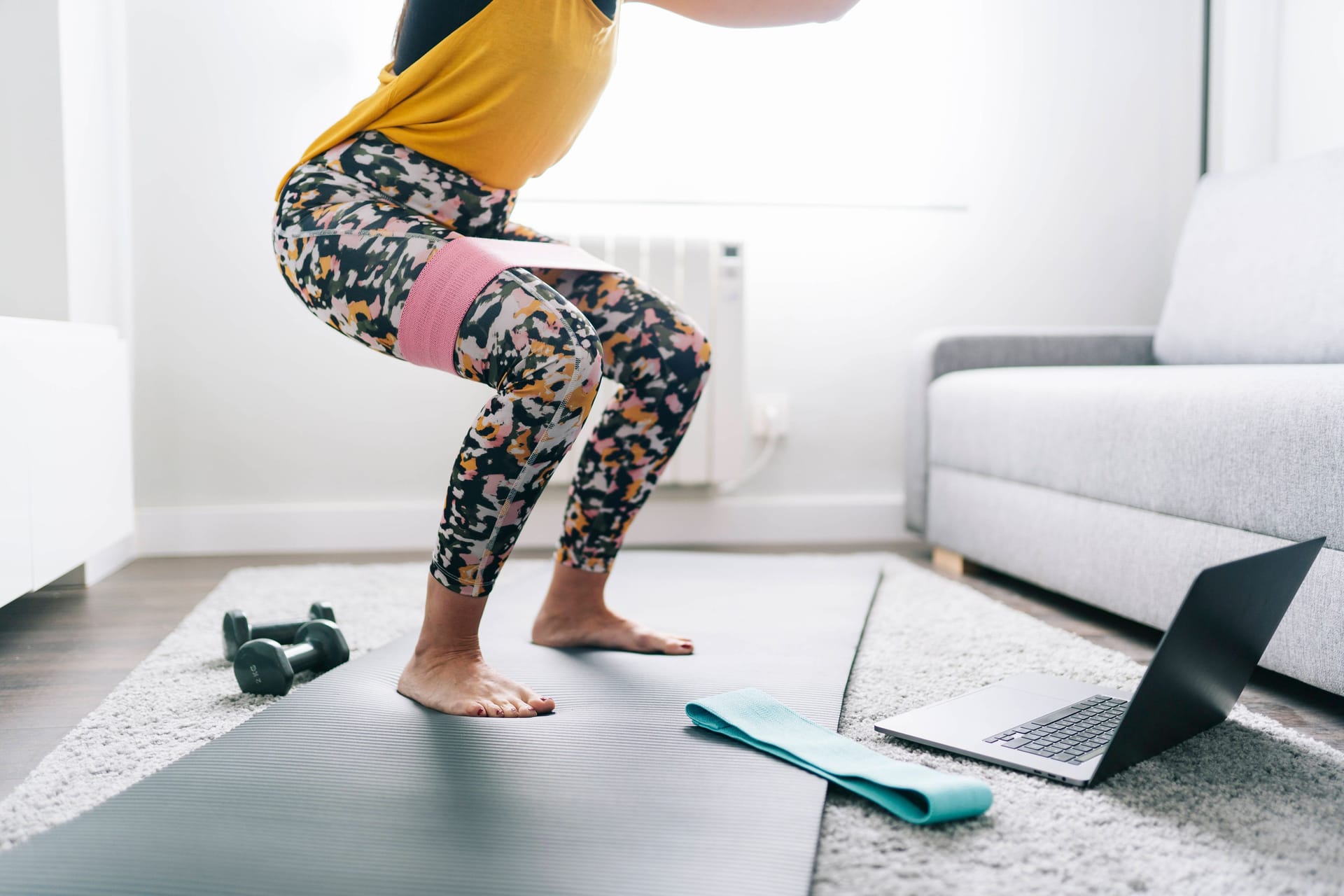 Ganzkörpertraining mit Fitness- und Therabändern: Entdecken Sie diese Bänder für effektives Training zu Hause. Ganzkörpertraining mit Fitness- und Therabändern: Entdecken Sie diese Bänder für effektives Training zu Hause.