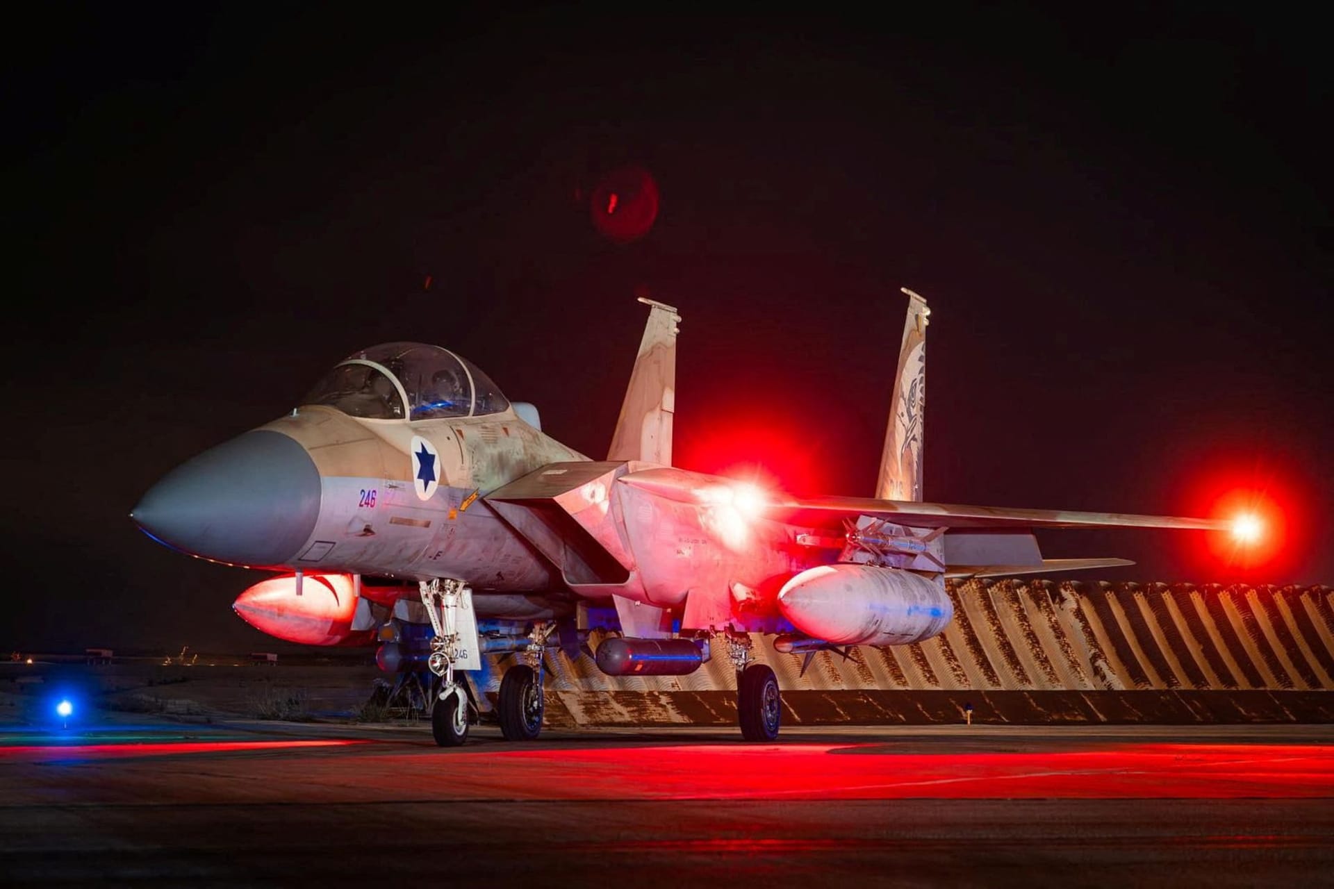 Israelischer Kampfjet: Das Mullah-Regime im Iran hat Israel direkt angegriffen. Israelischer Kampfjet: Das Mullah-Regime im Iran hat Israel direkt angegriffen.