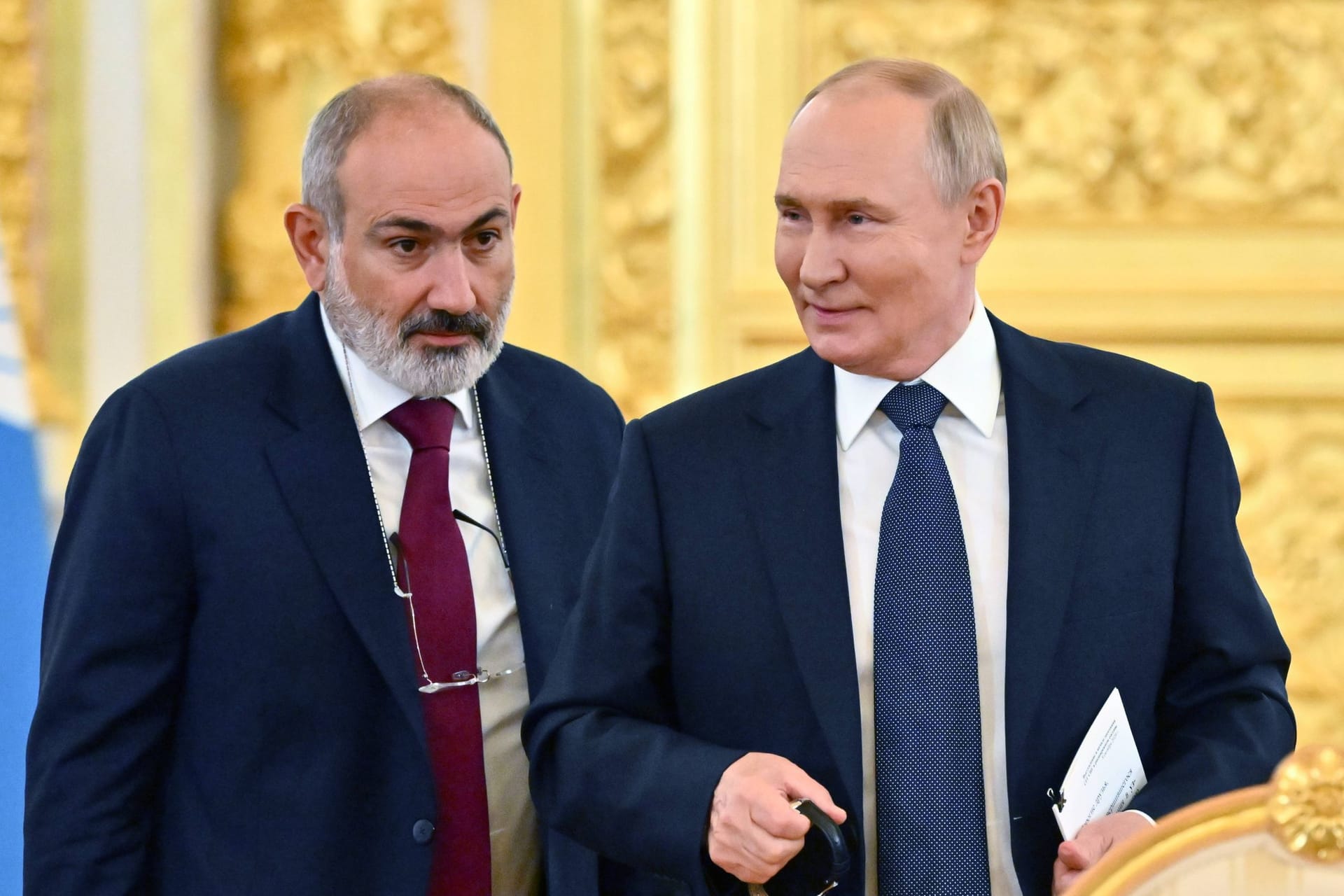 Russlands Präsident Wladimir Putin und Armeniens Premierminister Nikol Paschinjan: Die Kaukasus-Republik wendet sich immer mehr von Russland ab. Russlands Präsident Wladimir Putin und Armeniens Premierminister Nikol Paschinjan: Die Kaukasus-Republik wendet sich immer mehr von Russland ab.