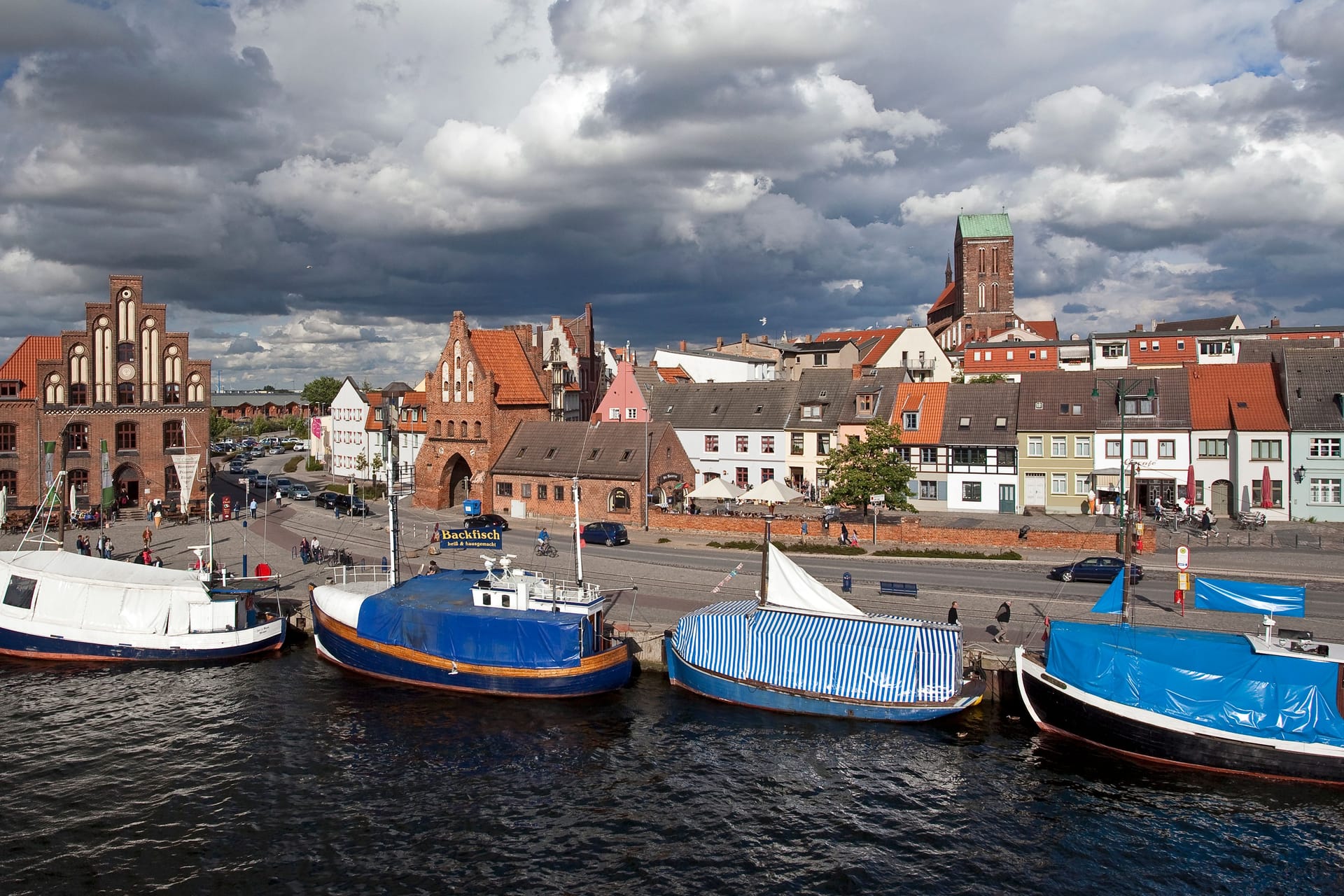 Wismar inspirierte zum fiktiven Wisborg.