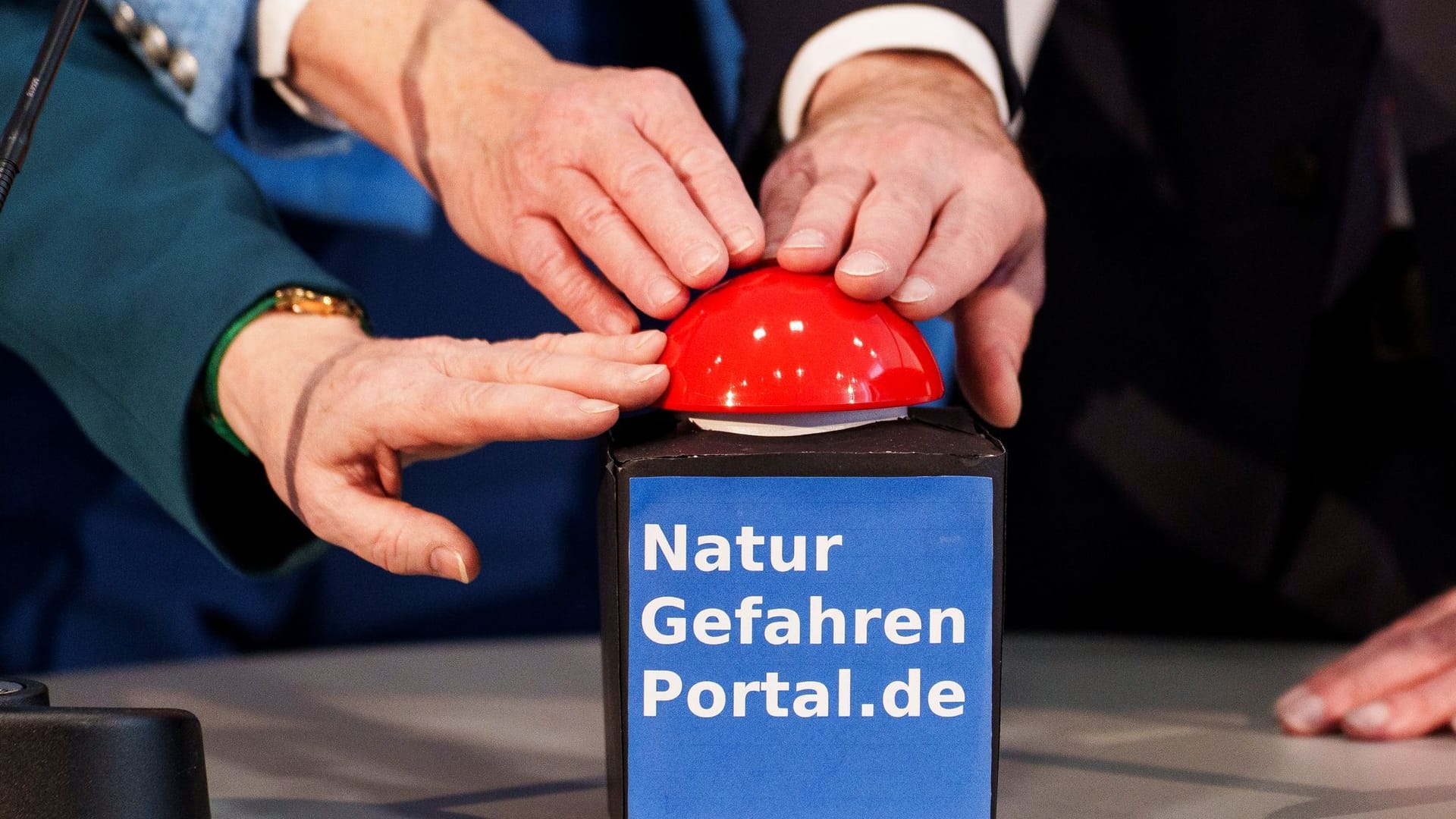 Deutscher Wetterdienst stellt Gefahrenportal vor Deutscher Wetterdienst stellt Gefahrenportal vor